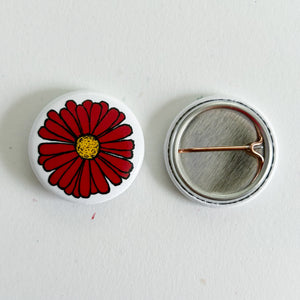 Red Daisy Button